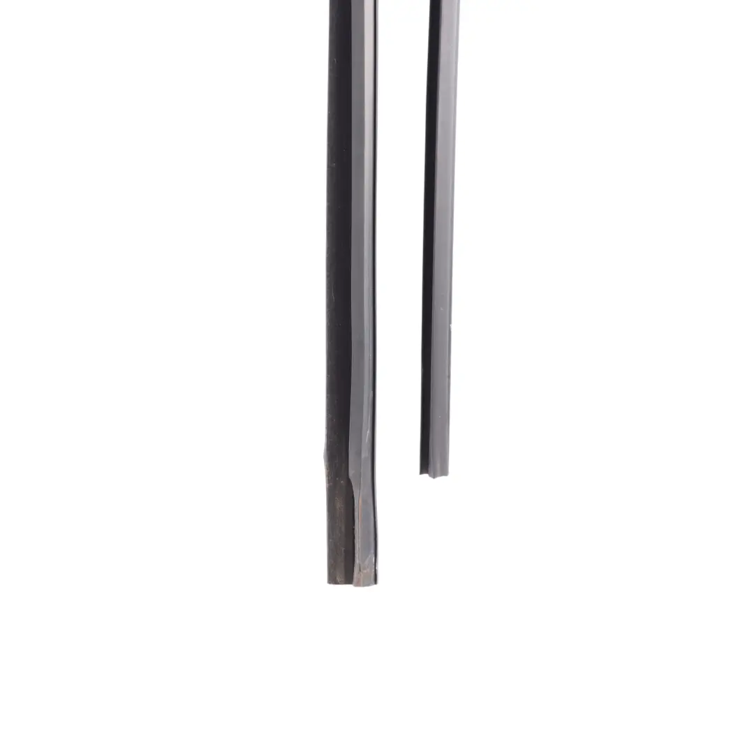 Mk2 Rear Door Window Glas Fixed Guide Seal Right O/S AS2 to Skoda Fabia with Part number 5J9845210N Skoda Fabia Mk2 Rear Door Window Glas Fixed Guide Seal Right O/S AS2 - SKU 5J9845210N - Part number 5J9845210N