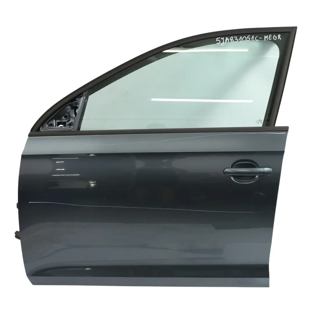 Porta Anteriore Sinistra Grigio Metallizzato - F7Y per Skoda Rapid NH1 con numero di parte 5JA831051C Skoda Rapid NH1 Porta Anteriore Sinistra Grigio Metallizzato - F7Y - SKU 5JA831051C-MEGR - Numero di parte 5JA831051C