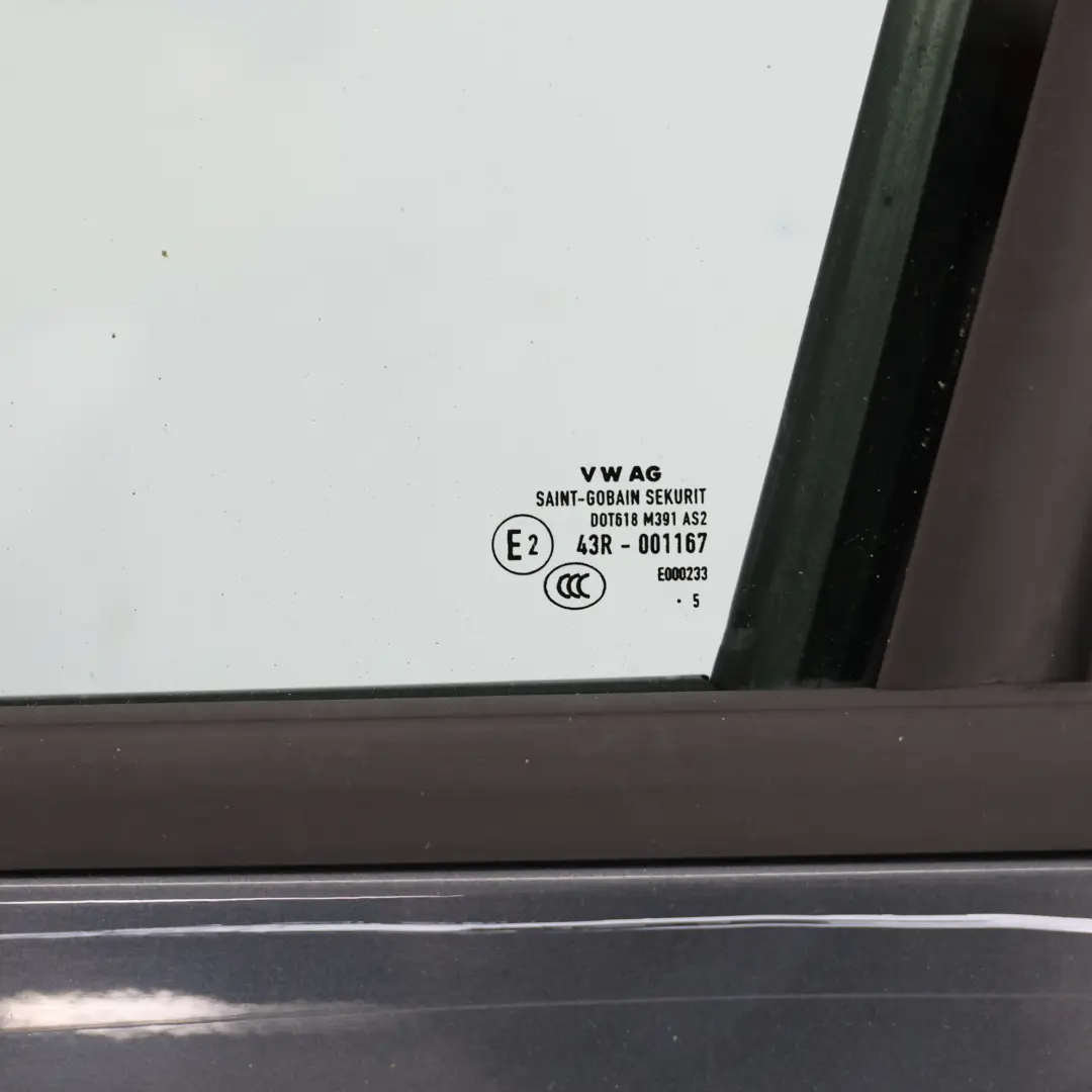 Puerta Delantera Izquierda Gris Metalizado - F7Y para Skoda Rapid NH1 con número de pieza 5JA831051C Skoda Rapid NH1 Puerta Delantera Izquierda Gris Metalizado - F7Y - SKU 5JA831051C-MEGR - Número de pieza 5JA831051C