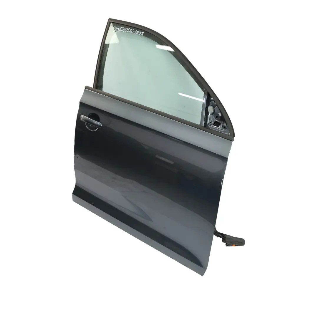 Skoda Rapid NH1 Porte Avant Droite Gris Métallisé - F7Y - SKU 5JA831052C-MEGR - Numéro de pièce 5JA831052C