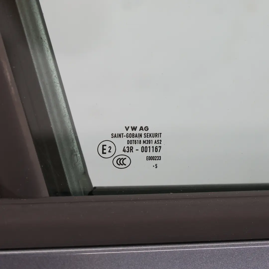 Porta Anteriore Destra Grigio Metallizzato - F7Y per Skoda Rapid NH1 con numero di parte 5JA831052C Skoda Rapid NH1 Porta Anteriore Destra Grigio Metallizzato - F7Y - SKU 5JA831052C-MEGR - Numero di parte 5JA831052C