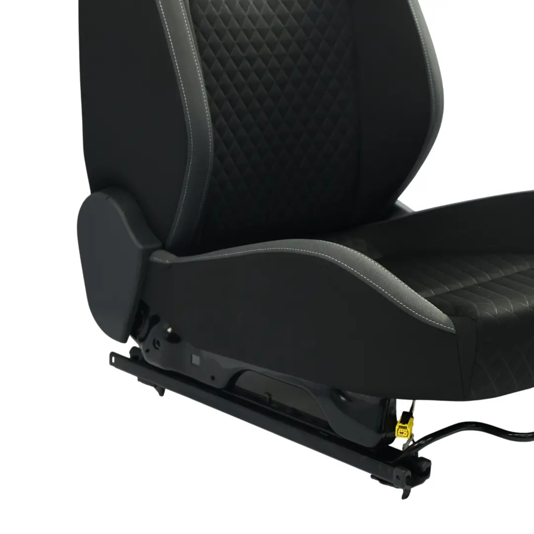 Skoda Rapid NH1 Vorder Sitz Beheizt Stoff Satine Schwarz Silber Links - SKU 5JA881805FQ - Teilenummer 5JA881805FQ
