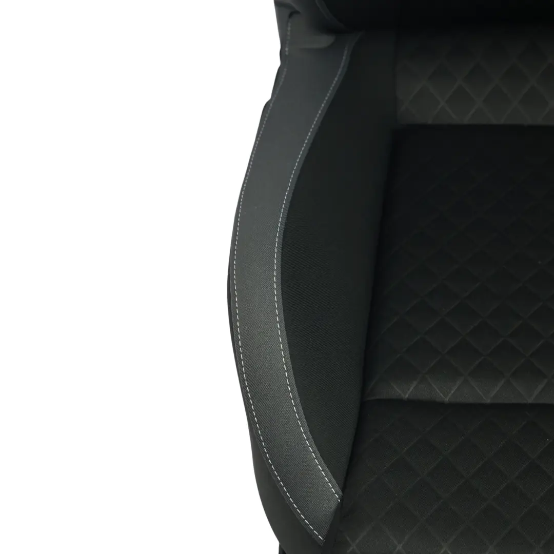 Asiento Delantero Calefactable Satinado Negro Plata Izquierdo para Skoda Rapid NH1 con número de pieza 5JA881805FQ Skoda Rapid NH1 Asiento Delantero Calefactable Satinado Negro Plata Izquierdo - SKU 5JA881805FQ - Número de pieza 5JA881805FQ
