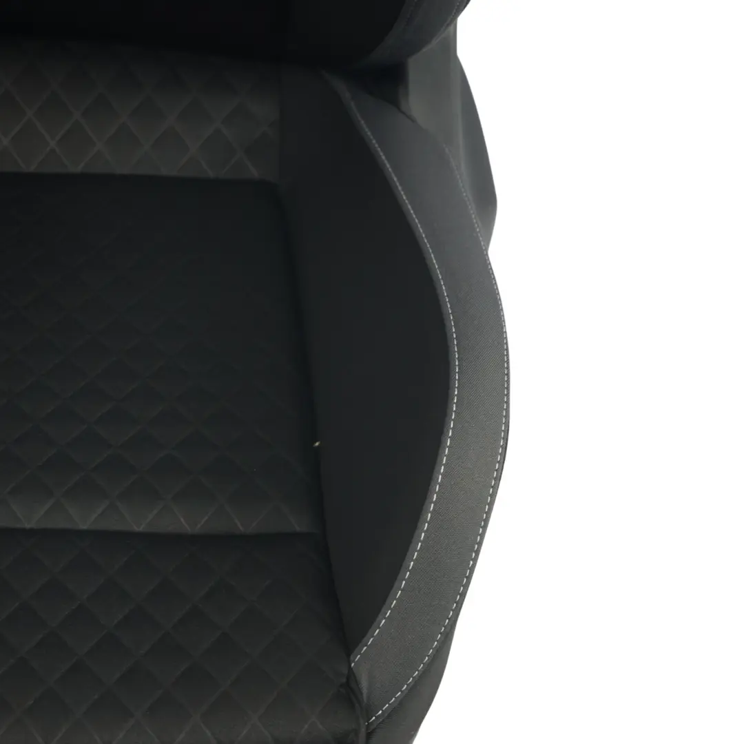 Asiento Delantero Calefactable Satinado Negro Plata Izquierdo para Skoda Rapid NH1 con número de pieza 5JA881805FQ Skoda Rapid NH1 Asiento Delantero Calefactable Satinado Negro Plata Izquierdo - SKU 5JA881805FQ - Número de pieza 5JA881805FQ