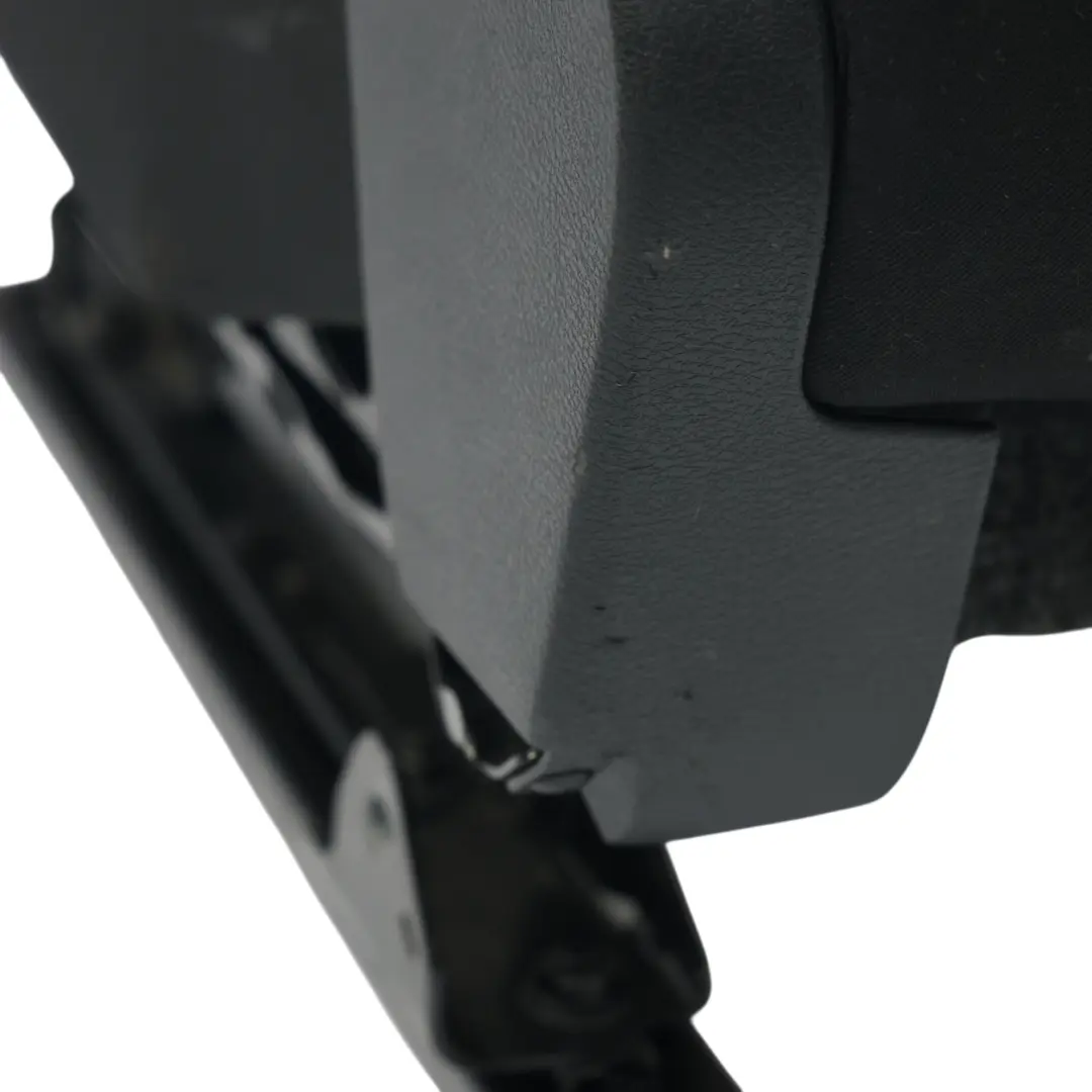 Skoda Rapid NH1 Vorder Sitz Beheizter Stoff Satine Schwarz Silber Rechts - SKU 5JA881806DT - Teilenummer 5JA881806DT