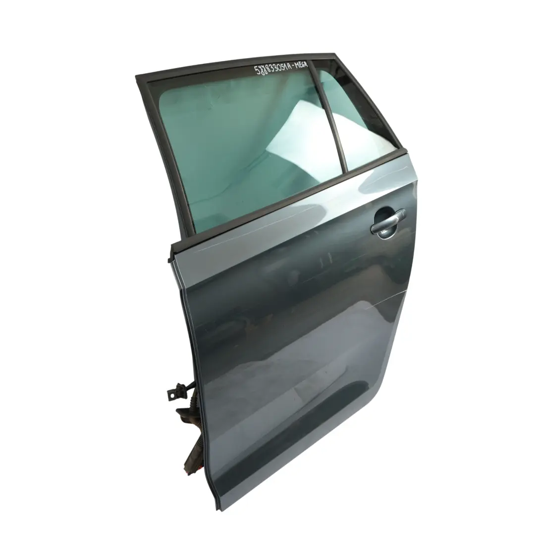 Skoda Rapid NH1 Tür Hinten Links Metallgrau Metallic - F7Y - SKU 5JJ833051A-MEGR - Teilenummer 5JJ833051A
