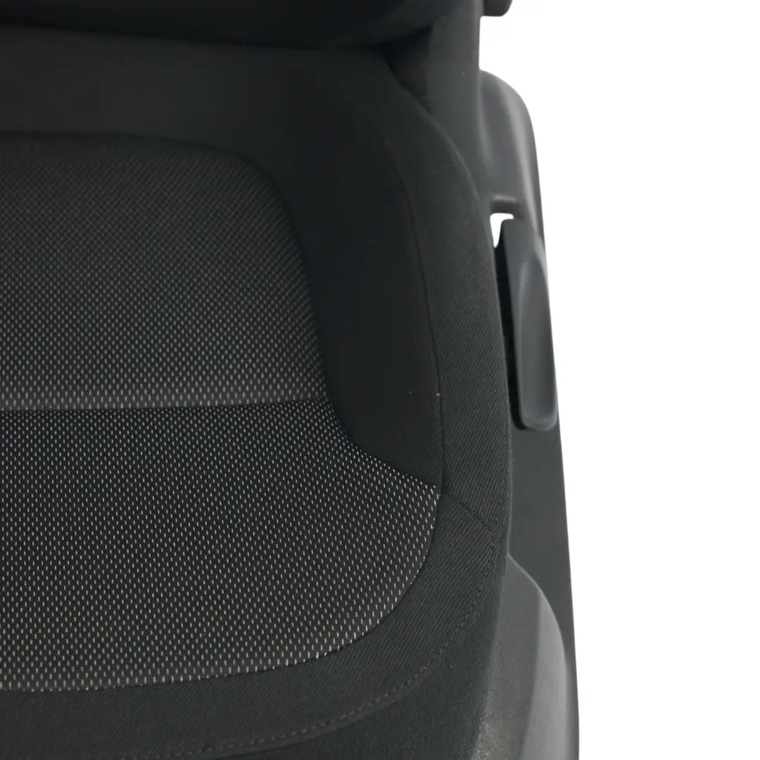 Skoda Yeti 5L Siège Avant Chauffant En Tissu Argent Onyx Gauche - SKU 5L0881805ER - Numéro de pièce 5L0881805ER