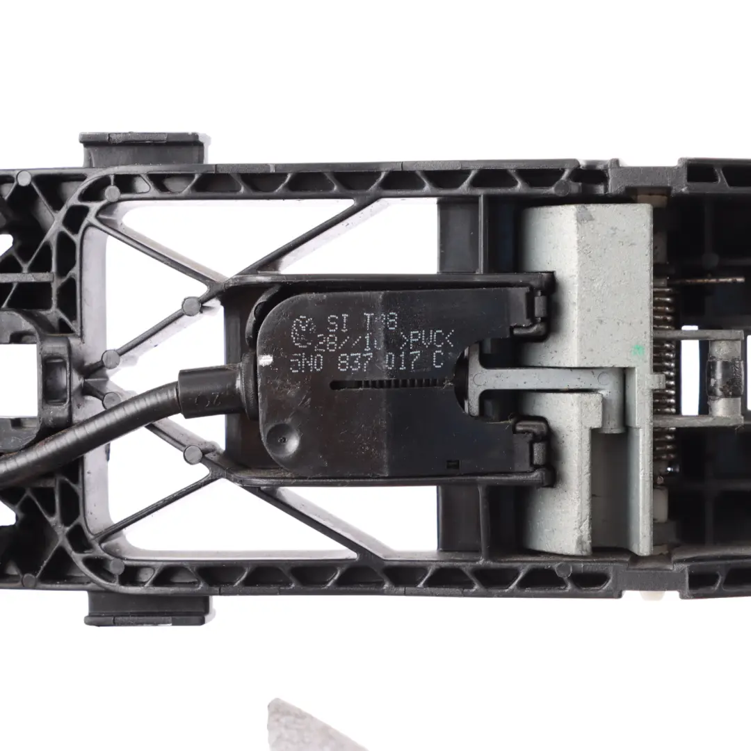 Front Door Lock Handle Bracket Linkage Right O/S to Volkswagen Polo 6R with Part number 5N0837017C Volkswagen Polo 6R Front Door Lock Handle Bracket Linkage Right O/S - SKU RHD-5K2837016B-1 - Part number 5N0837017C