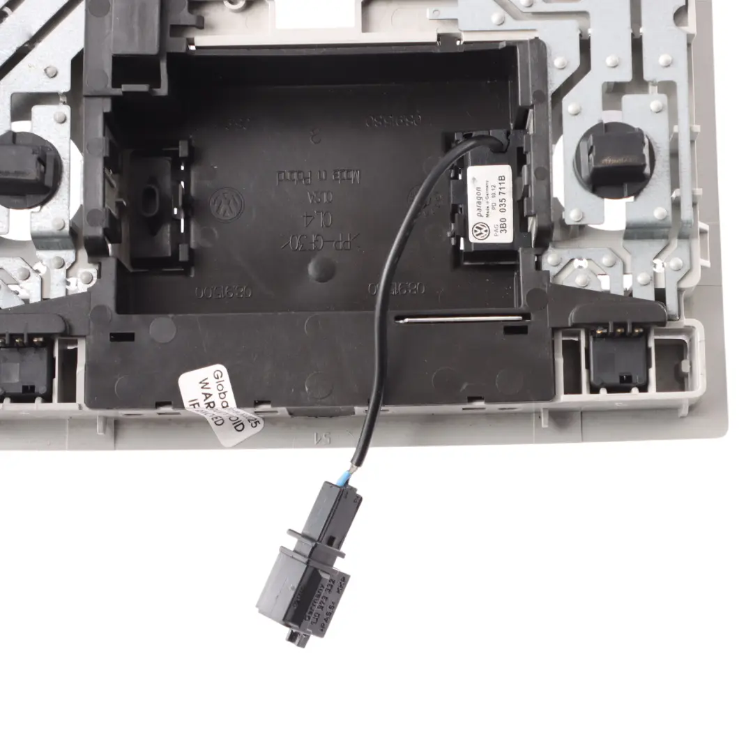 Mk2 1P Innenraum Höflichkeit Dach Leselicht Lampe Panel für Seat Leon mit Teilenummer 5P0947105F Seat Leon Mk2 1P Innenraum Höflichkeit Dach Leselicht Lampe Panel - SKU 5P0947105F - Teilenummer 5P0947105F