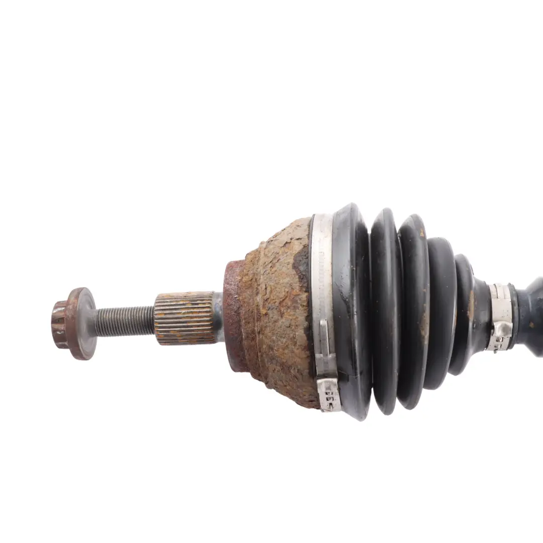 Front Axle Driveshaft Right O/S 2.0 TDI to Volkswagen Passat B7 with Part number 5Q0407272BM Volkswagen Passat B7 Front Axle Driveshaft Right O/S 2.0 TDI - SKU 5Q0407272BM - Part number 5Q0407272BM