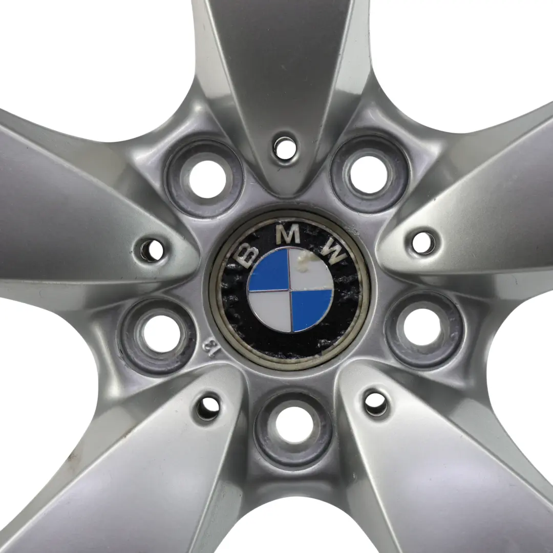 Jante en Alliage Argentée 17" Spider Spoke 138 ET:20 7,5J pour BMW E60 E61 à propos du numéro de pièce 6762001 BMW E60 E61 Jante en Alliage Argentée 17" Spider Spoke 138 ET:20 7,5J - SKU 6762001-2 - Numéro de pièce 6762001