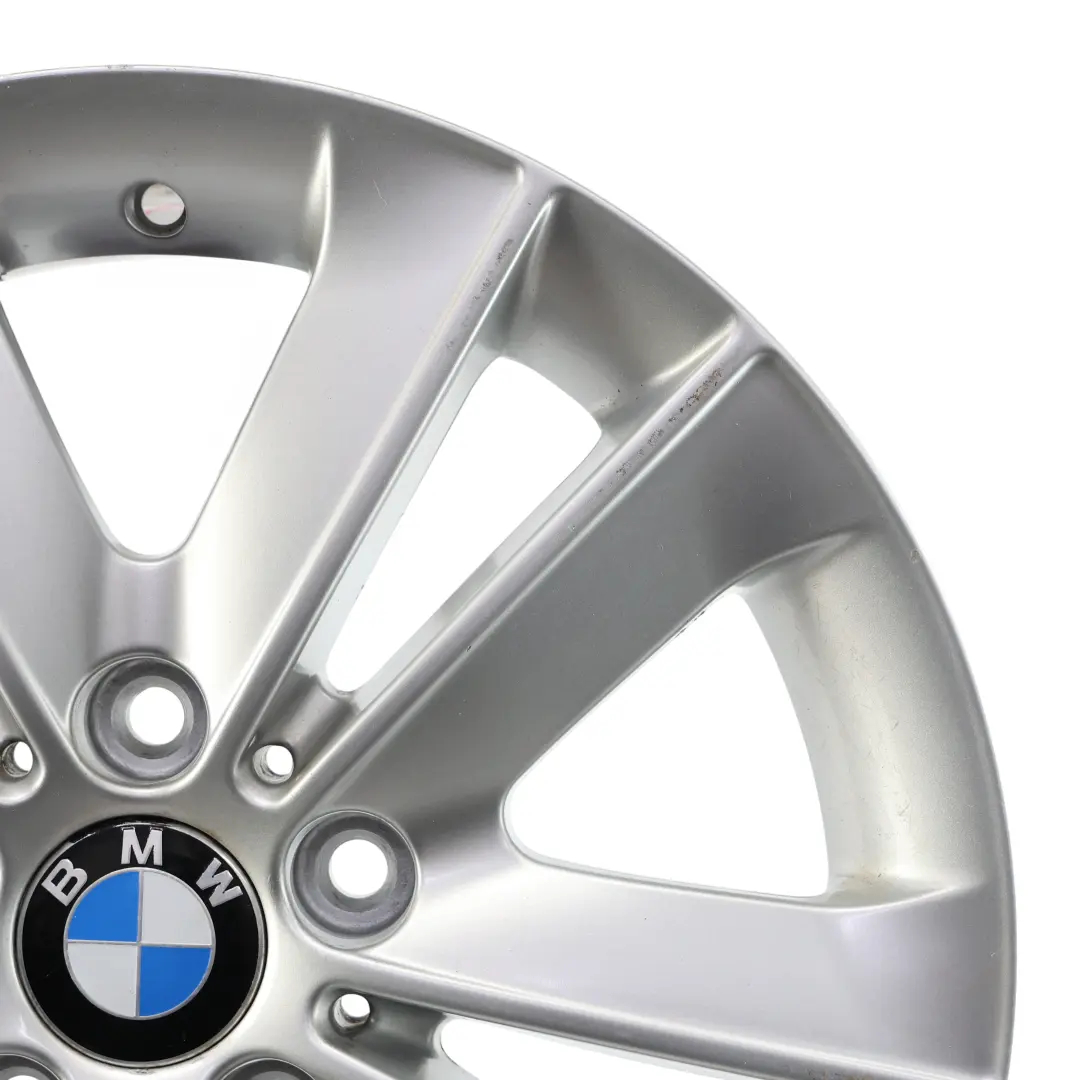 Silberne Leicht Metall Felge 17" V-Speiche 141 ET:47 7J 6762888 für BMW E81 E87 mit Teilenummer 6775621 BMW E81 E87 Silberne Leicht Metall Felge 17" V-Speiche 141 ET:47 7J 6762888 - SKU 6762888-3 - Teilenummer 6775621