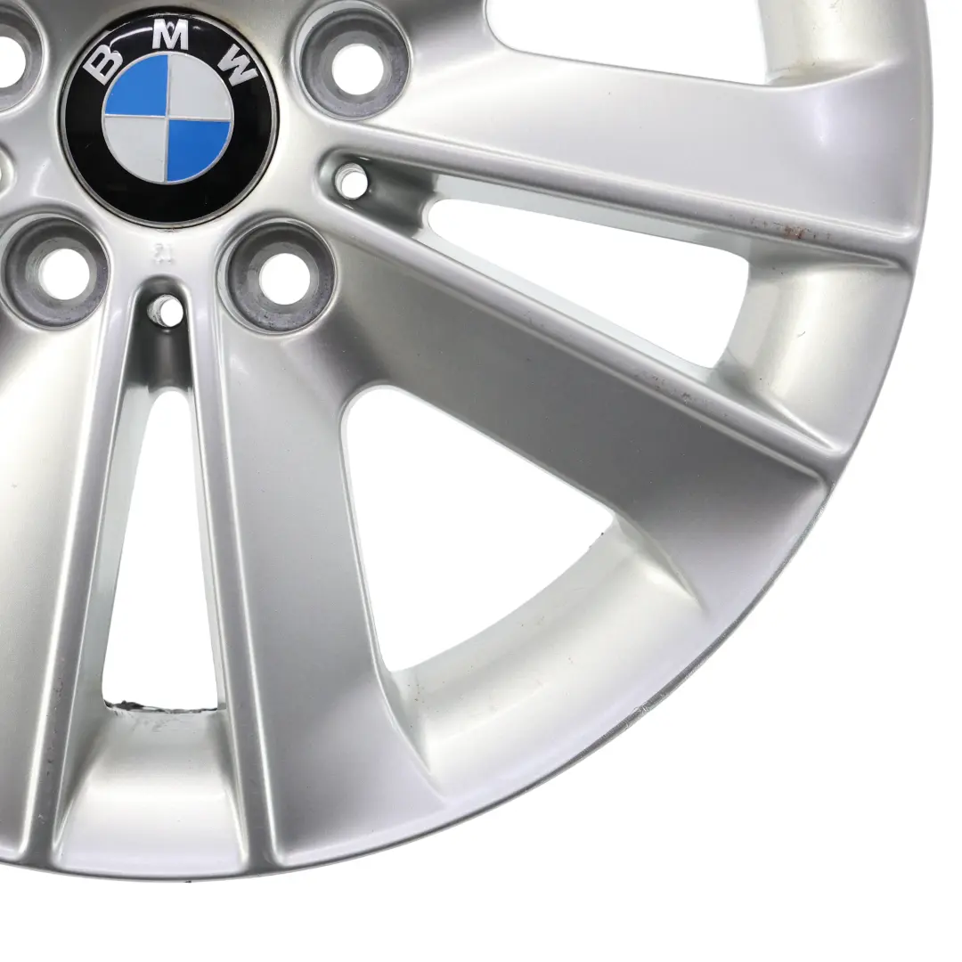Silberne Leicht Metall Felge 17" V-Speiche 141 ET:47 7J 6762888 für BMW E81 E87 mit Teilenummer 6775621 BMW E81 E87 Silberne Leicht Metall Felge 17" V-Speiche 141 ET:47 7J 6762888 - SKU 6762888-3 - Teilenummer 6775621