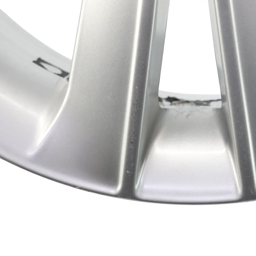 Argento Cerchio in lega 17" V-Spoke 141 ET:47 7J 6762888 per BMW E81 E87 con numero di parte 6775621 BMW E81 E87 Argento Cerchio in lega 17" V-Spoke 141 ET:47 7J 6762888 - SKU 6762888-3 - Numero di parte 6775621