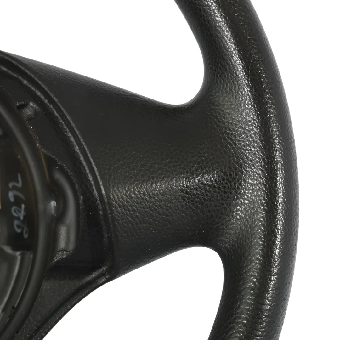 Kierownica Sport Sportowa Czarna Skóra do BMW E81 E82 E87 E88 o numerze 6763076 BMW E81 E82 E87 E88 Kierownica Sport Sportowa Czarna Skóra - SKU 6763076-2 - Numer Części 6763076