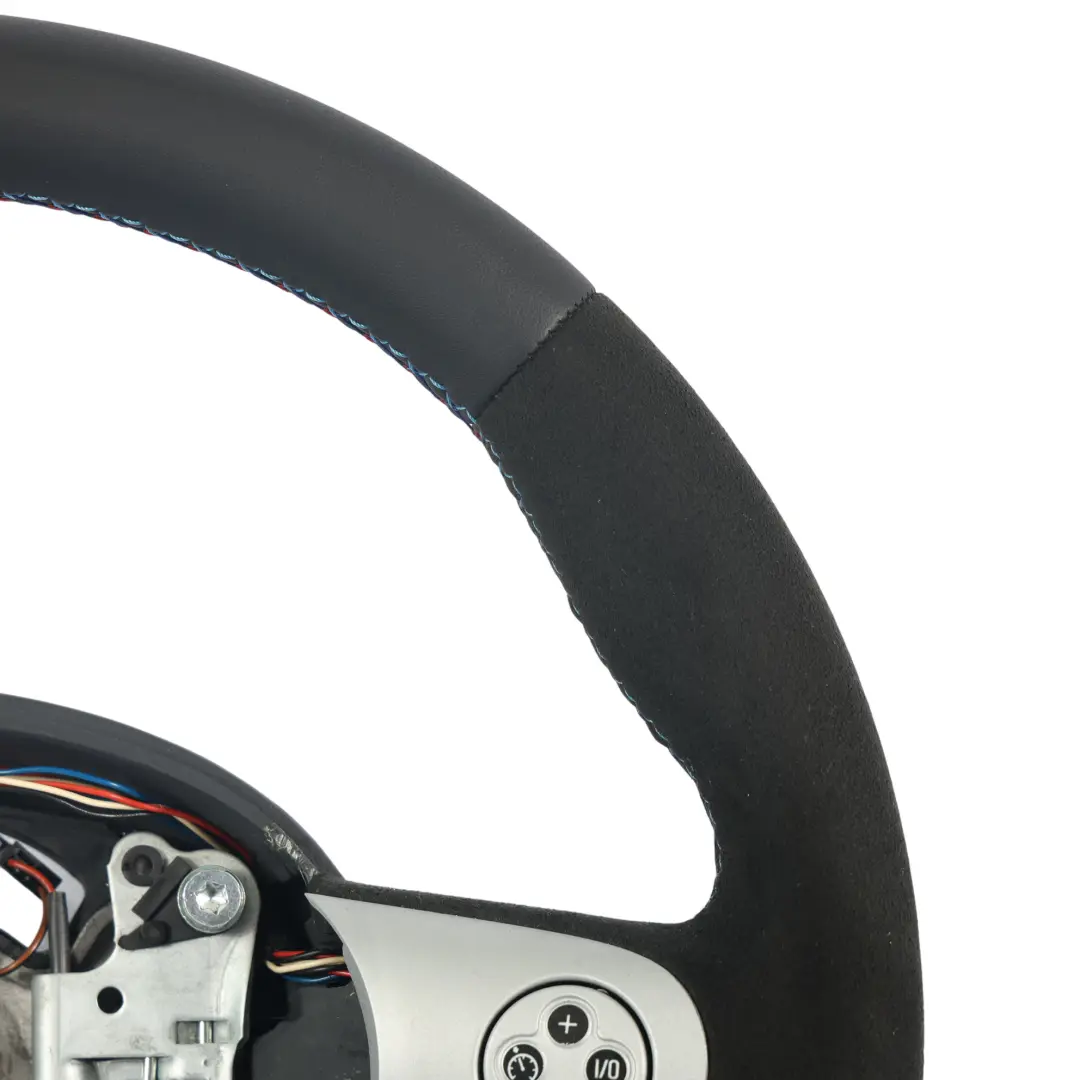 Steering Wheel NEW Black Leather Alcantara Sport to Mini Cooper R50 R52 R53 with Part number 6769733 Mini Cooper R50 R52 R53 Steering Wheel NEW Black Leather Alcantara Sport - SKU 6769733-2 - Part number 6769733