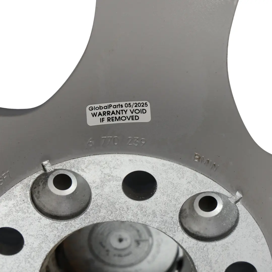 Leichtmetallfelge Alufelge Spider Speiche 157 17" ET:34 8J für BMW E90 E91 mit Teilenummer 6770239 BMW E90 E91 Leichtmetallfelge Alufelge Spider Speiche 157 17" ET:34 8J - SKU 6770239-1 - Teilenummer 6770239