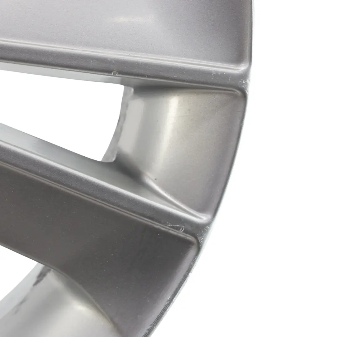 BMW E81 E82 E87 Jante Alliage Argent 17" À Rayons En V 141 ET:47 7J - SKU 6775621-2 - Numéro de pièce 6775621