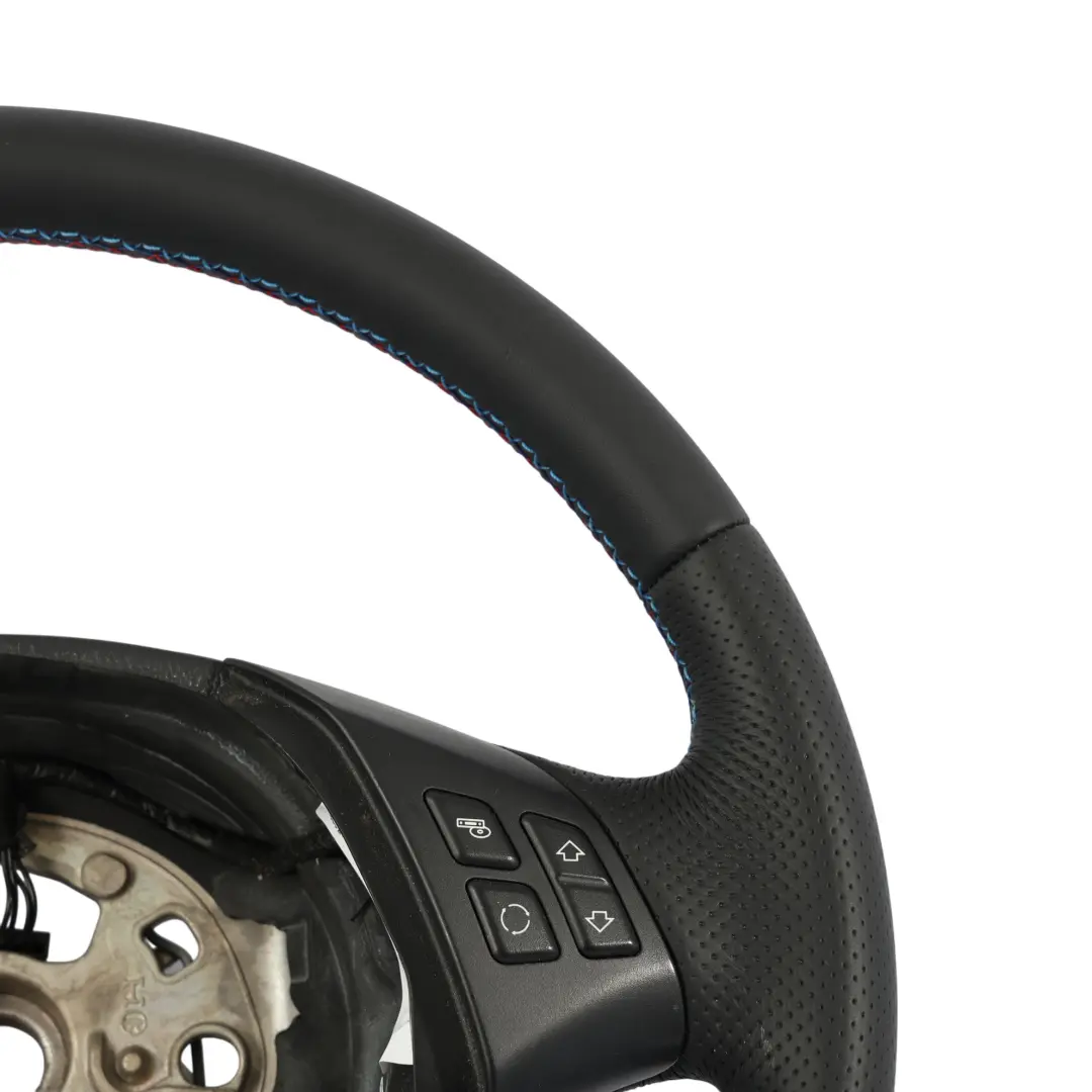 Look Leather Steering Wheel M-tricolored to BMW X1 E84 E90 E91 NEW M Sport with Part number 6795568 BMW X1 E84 E90 E91 NEW M Sport Look Leather Steering Wheel M-tricolored - SKU 6795568 - Part number 6795568
