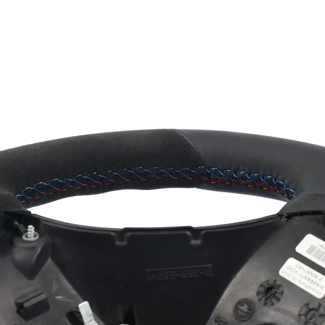 Volant avec NEUF Noir Cuir / Alcantara, M-Sport stylise pour BMW E81 E87 E90 E91 E92 à propos du numéro de pièce 6795570 BMW E81 E87 E90 E91 E92 Volant avec NEUF Noir Cuir / Alcantara, M-Sport stylise - SKU 6795570-5 - Numéro de pièce 6795570