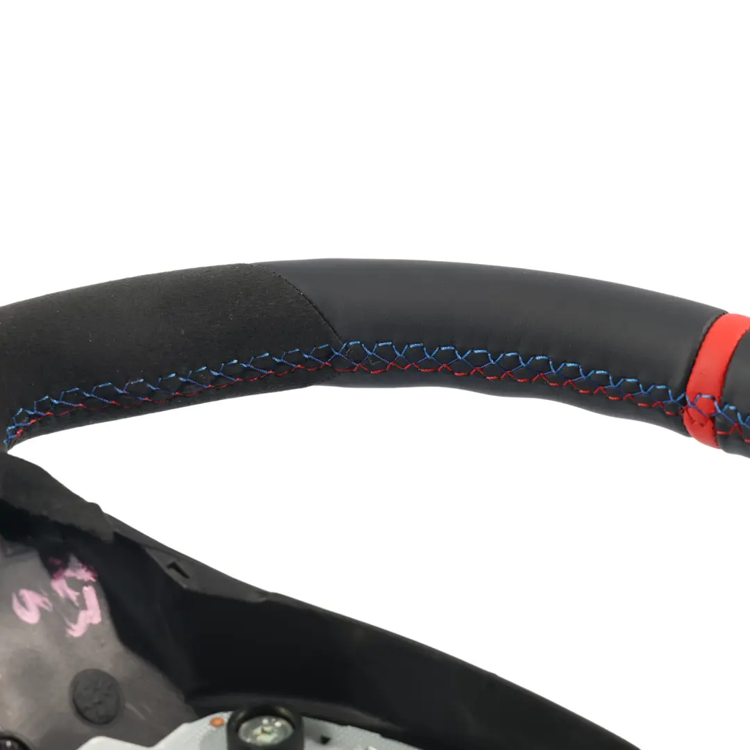 NUOVA Pelle / Alcantara M-Sport Look Volante per BMW E81 E82 E87 E90 E91 E92 con numero di parte 6795570 BMW E81 E82 E87 E90 E91 E92 NUOVA Pelle / Alcantara M-Sport Look Volante - SKU 6795570-5 - Numero di parte 6795570