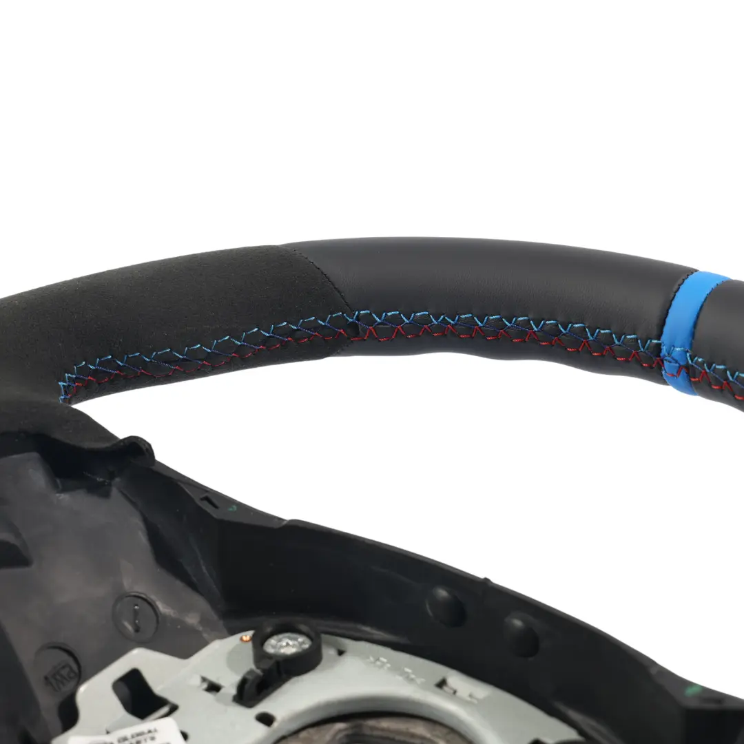 Kierownica NOWA Skóra / Alcantara M Sport Look do BMW E81 E82 E87 E90 E91 E92 o numerze 6795570 BMW E81 E82 E87 E90 E91 E92 Kierownica NOWA Skóra / Alcantara M Sport Look - SKU 6795570-9 - Numer Części 6795570