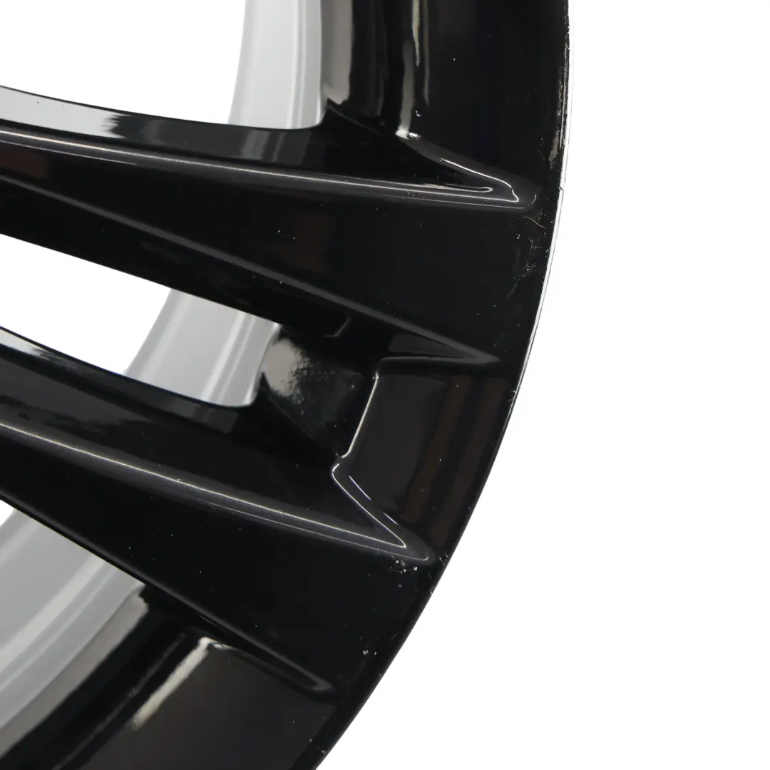 Llanta Aleación Negra 18" 8J ET:34 Doble Radio 397 para BMW F30 F31 F32 F33 con número de pieza 6796247 BMW F30 F31 F32 F33 Llanta Aleación Negra 18" 8J ET:34 Doble Radio 397 - SKU 6796247-8 - Número de pieza 6796247