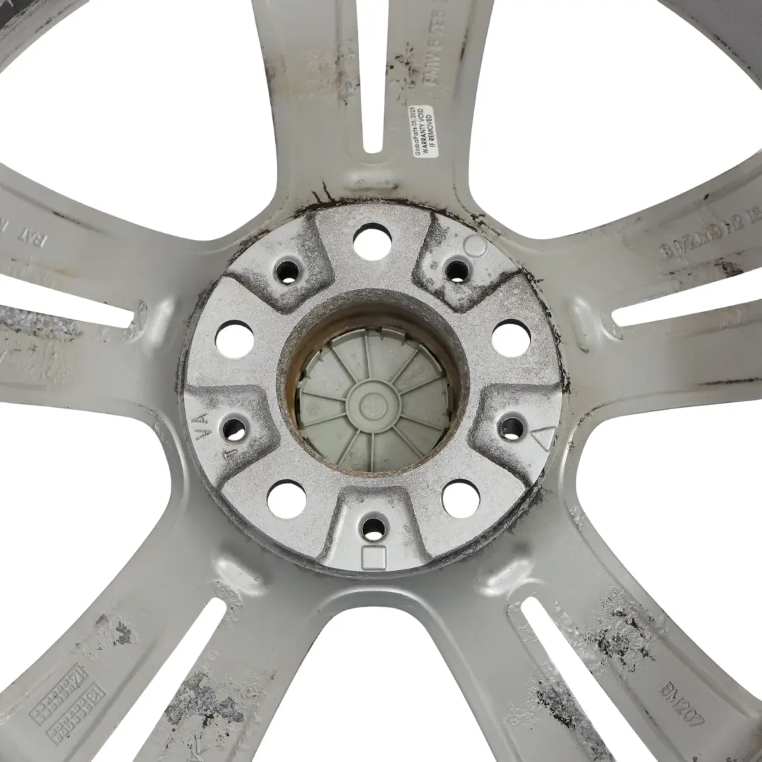 Silberne Leicht metall felge 19" 8,5J Doppel speiche ET:47 für BMW F30 F31 mit Teilenummer 6796257 BMW F30 F31 Silberne Leicht metall felge 19" 8,5J Doppel speiche ET:47 - SKU 6796257-2 - Teilenummer 6796257