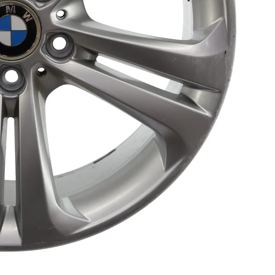 Srebrna Felga Aluminiowa 19" 8,5J 401 ET:47 do BMW F30 F31 F32 o numerze 6796257 BMW F30 F31 F32 Srebrna Felga Aluminiowa 19" 8,5J 401 ET:47 - SKU 6796257-2 - Numer Części 6796257