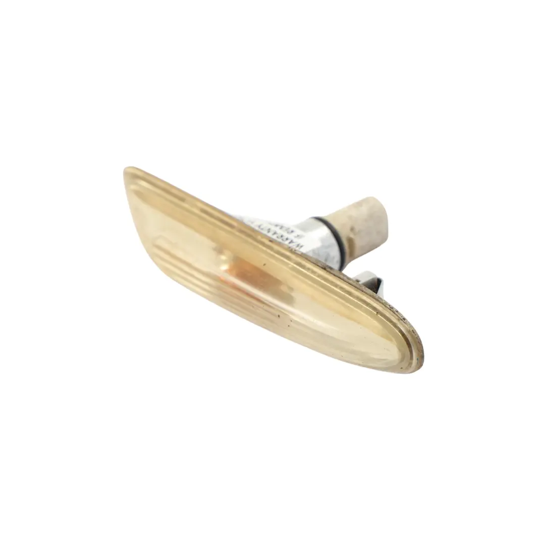 Clignotant Latéral Blanc Droit pour BMW E60 E61 à propos du numéro de pièce 6923920 BMW E60 E61 Clignotant Latéral Blanc Droit - SKU 6923920 - Numéro de pièce 6923920