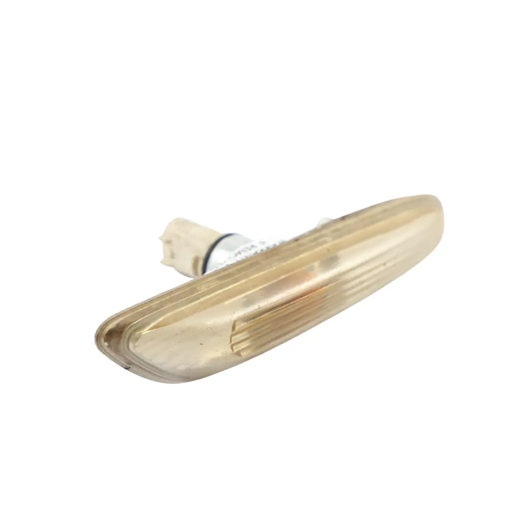 Clignotant Latéral Blanc Droit pour BMW E60 E61 à propos du numéro de pièce 6923920 BMW E60 E61 Clignotant Latéral Blanc Droit - SKU 6923920 - Numéro de pièce 6923920