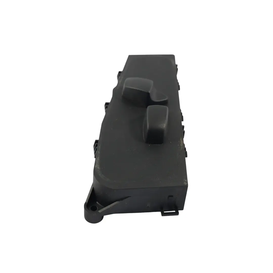 Interruttore Anteriore Regolazione Sedile Sinistro per BMW E60 X5 E70 X6 E71 con numero di parte 6950769 BMW E60 X5 E70 X6 E71 Interruttore Anteriore Regolazione Sedile Sinistro - SKU 6950769 - Numero di parte 6950769