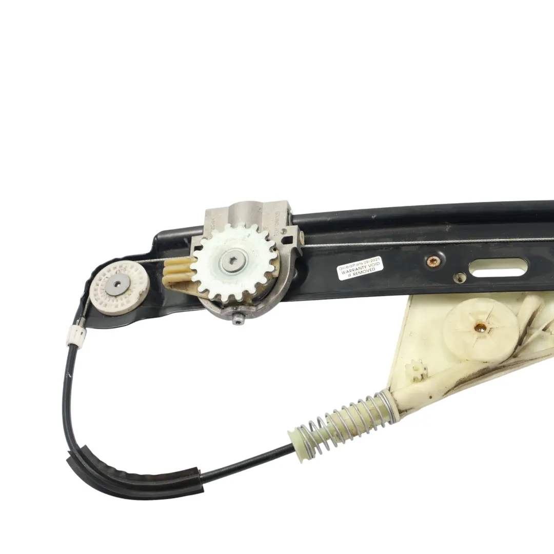 Podnośnik Regulator Szyby Drzwi Prawej Przedniej do BMW E81 E82 E88 o numerze 6978846 BMW E81 E82 E88 Podnośnik Regulator Szyby Drzwi Prawej Przedniej - SKU 6978846-3 - Numer Części 6978846