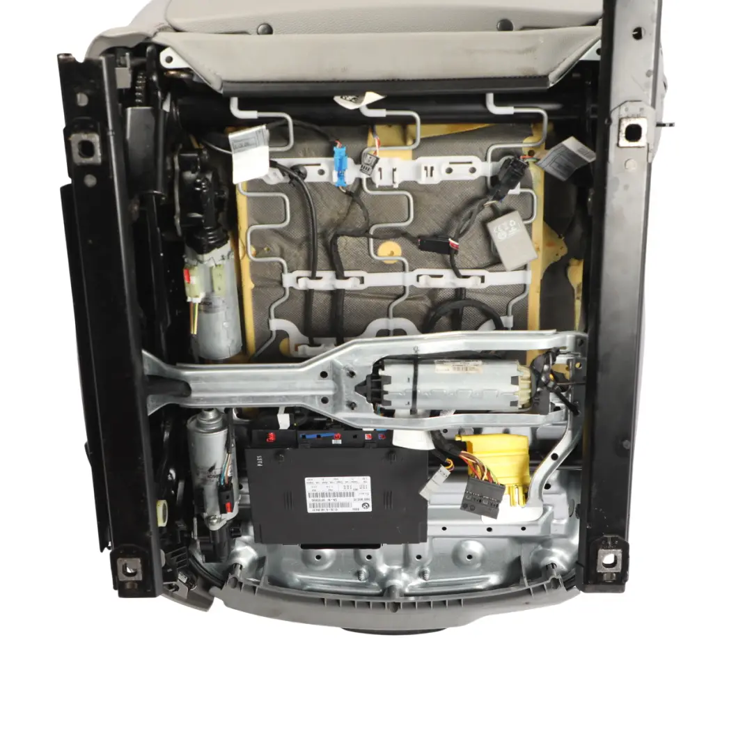 Front Seat Memory Cloth Fabric Fluid Grey Left N/S to BMW E92 Coupe M Sport with Part number 6979155 BMW E92 Coupe M Sport Front Seat Memory Cloth Fabric Fluid Grey Left N/S - SKU 6979155 - Part number 6979155