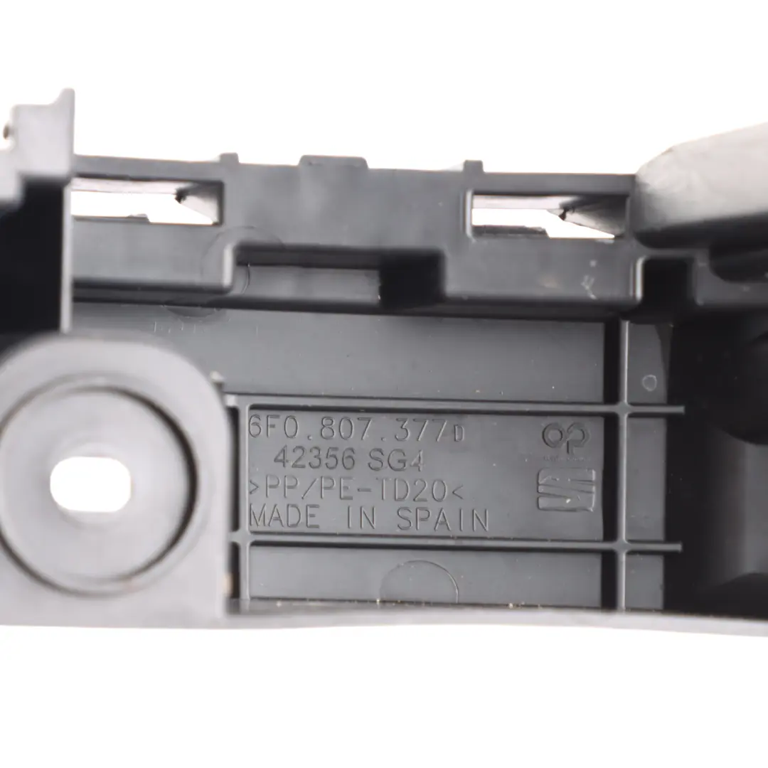 Ślizg Mocowanie Zderzaka Tylnego Tył Lewy do Seat Ibiza KJ1 o numerze 6F0807377D Seat Ibiza KJ1 Ślizg Mocowanie Zderzaka Tylnego Tył Lewy - SKU 6F0807377D - Numer Części 6F0807377D