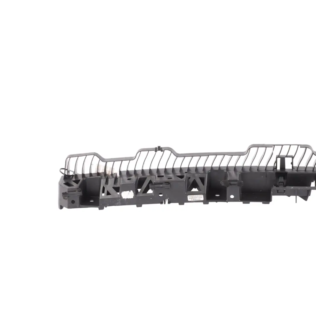 Seat Ibiza Mk5 KJ1 Support Montage Pare Chocs Arrière Guide Central - SKU 6F0807863C - Numéro de pièce 6F0807863C