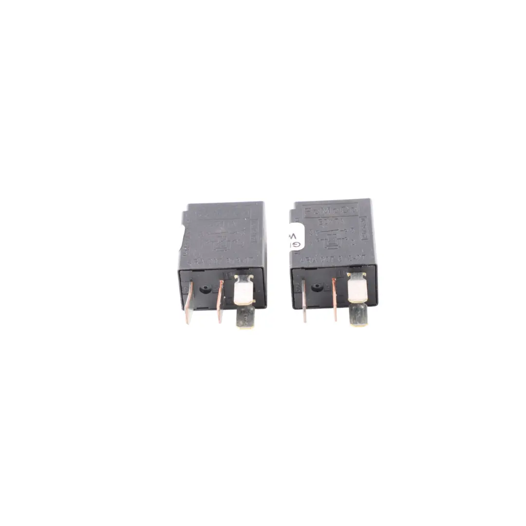 Relé 4-Pin Negro Fomoco Unidad 6G9T-14B192-AA SET X2 para Ford Mondeo Transit con número de pieza 6G9T-14B192-AA-1 Ford Mondeo Transit Relé 4-Pin Negro Fomoco Unidad 6G9T-14B192-AA SET X2 - SKU 6G9T-14B192-AA-1 - Número de pieza 6G9T-14B192-AA-1