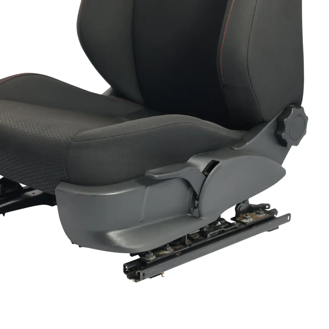 Seat Ibiza FR IV 3 Türer Vorder Sitz Links Stoff Titanium Schwarz Flash Rot - SKU 6P0881805AR - Teilenummer 6P0881805AR