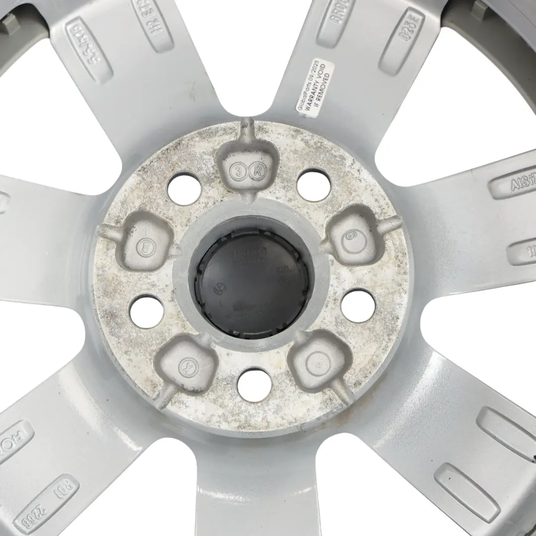 Volkswagen Polo 6R Mk5 Felga Aluminiowa Srebrna 15" ET:38 5,5J - SKU 6R0601025E-1 - Numer Części 6R0601025E