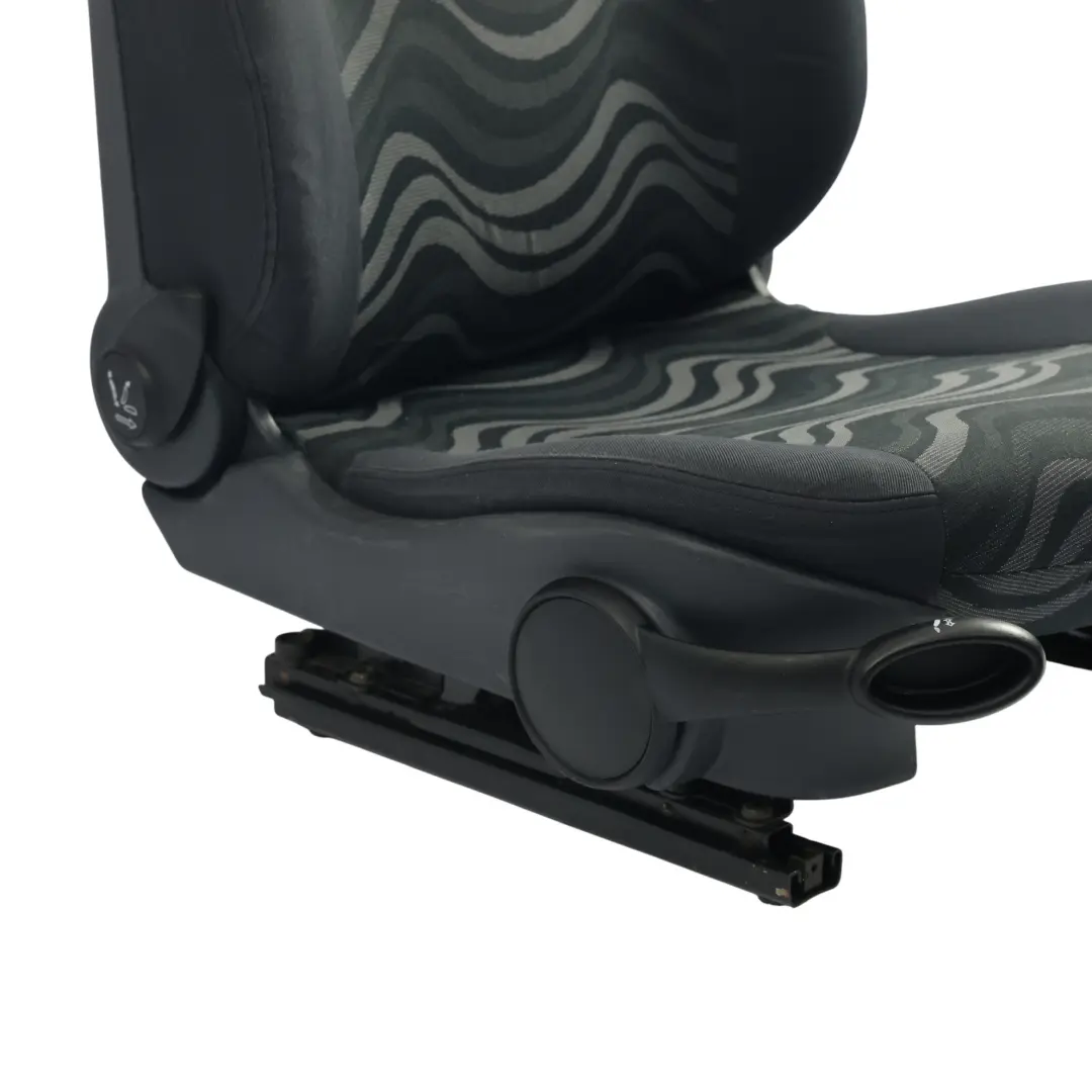 Tessuto Per Sedile Anteriore Aqua Panther Black Destro per Mini Cooper One R50 con numero di parte 7073068 Mini Cooper One R50 Tessuto Per Sedile Anteriore Aqua Panther Black Destro - SKU 7073068-2 - Numero di parte 7073068