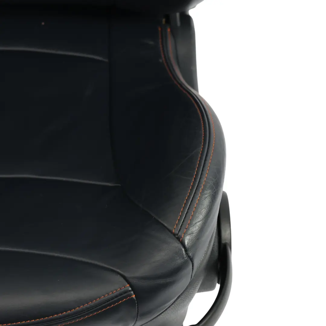 Fotel Przedni Sport Grzany Lewy Skóra Gravity Niebieski do Mini Cooper R52 o numerze 7132547 Mini Cooper R52 Fotel Przedni Sport Grzany Lewy Skóra Gravity Niebieski - SKU 7132547-1 - Numer Części 7132547