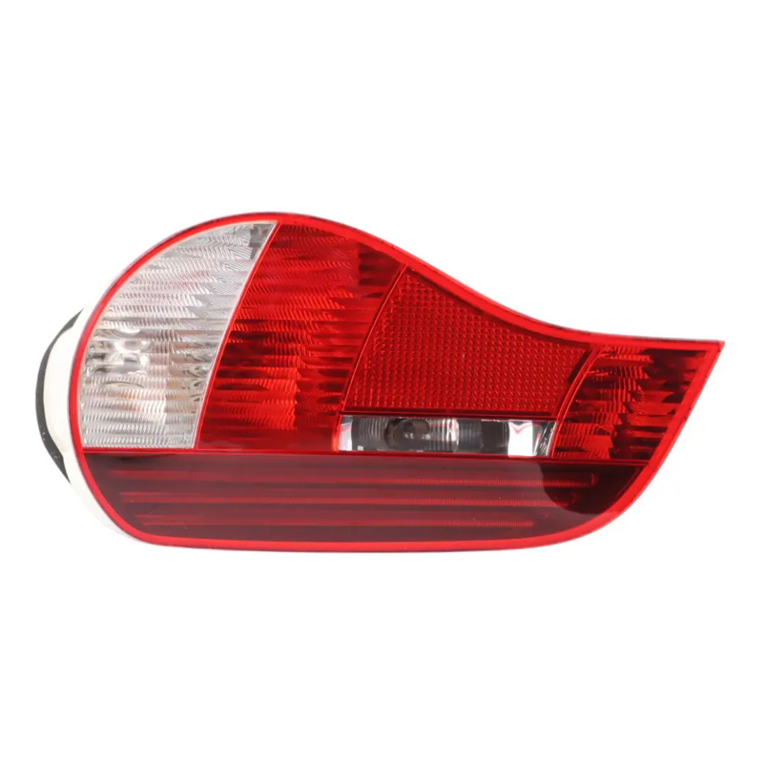 Lamp BMW Z4 E85 E86 Tailgate Tail Light Right O/S to Rear with Part number 7162730 Rear Lamp BMW Z4 E85 E86 Tailgate Tail Light Right O/S - SKU 7162730-1 - Part number 7162730