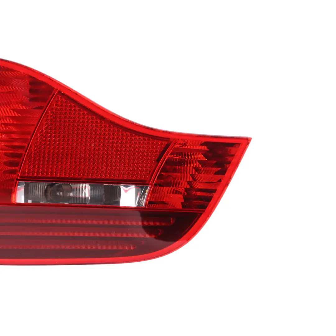 Lamp BMW Z4 E85 E86 Tailgate Tail Light Right O/S to Rear with Part number 7162730 Rear Lamp BMW Z4 E85 E86 Tailgate Tail Light Right O/S - SKU 7162730-1 - Part number 7162730
