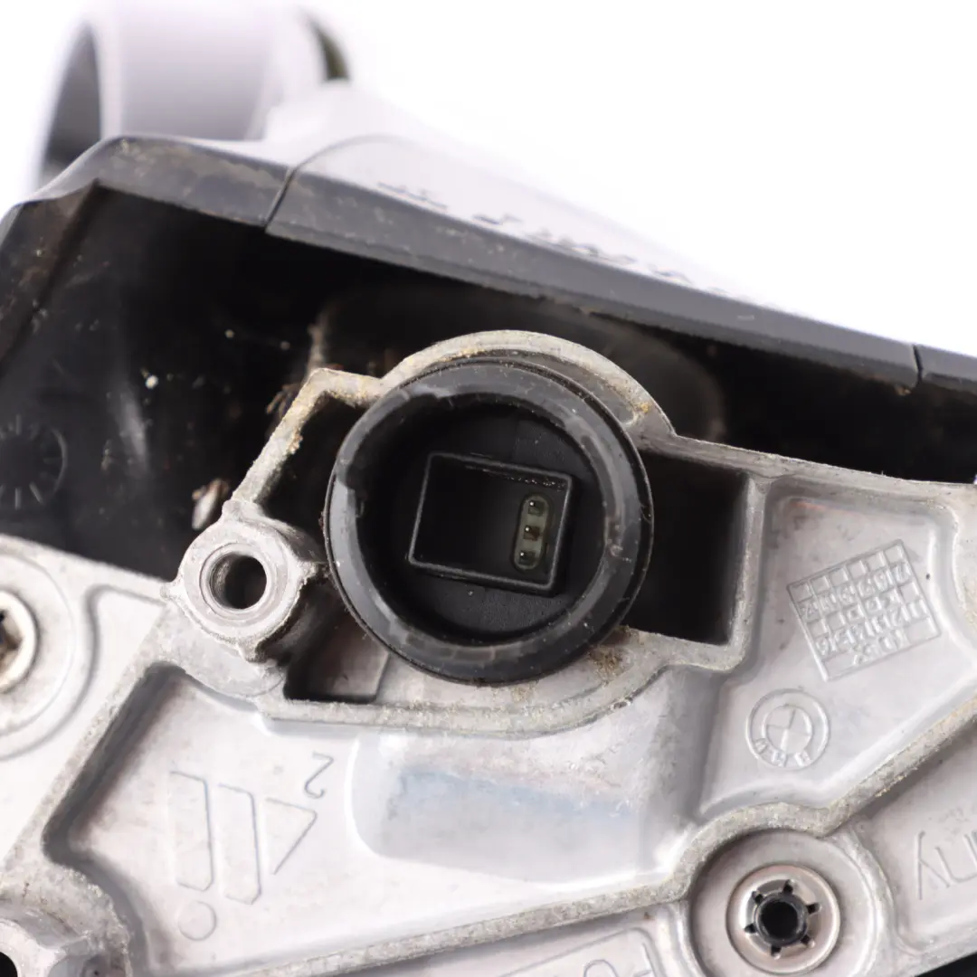 Right Wing Mirror Memory O/S Titansilber Silver Metallic 354 to BMW E92 E93 M Sport with Part number 7176190 BMW E92 E93 M Sport Right Wing Mirror Memory O/S Titansilber Silver Metallic 354 - SKU 7176190-TS - Part number 7176190