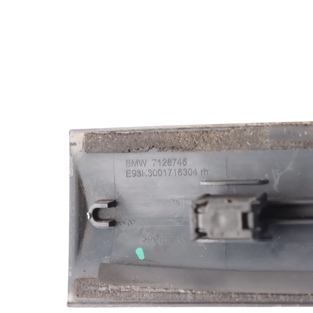 Couvercle Charnière de Toit Moulage Droit Noir Saphir Métallique 7128746 pour BMW E93 à propos du numéro de pièce 7184048 BMW E93 Couvercle Charnière de Toit Moulage Droit Noir Saphir Métallique 7128746 - SKU 7184048-BS2 - Numéro de pièce 7184048