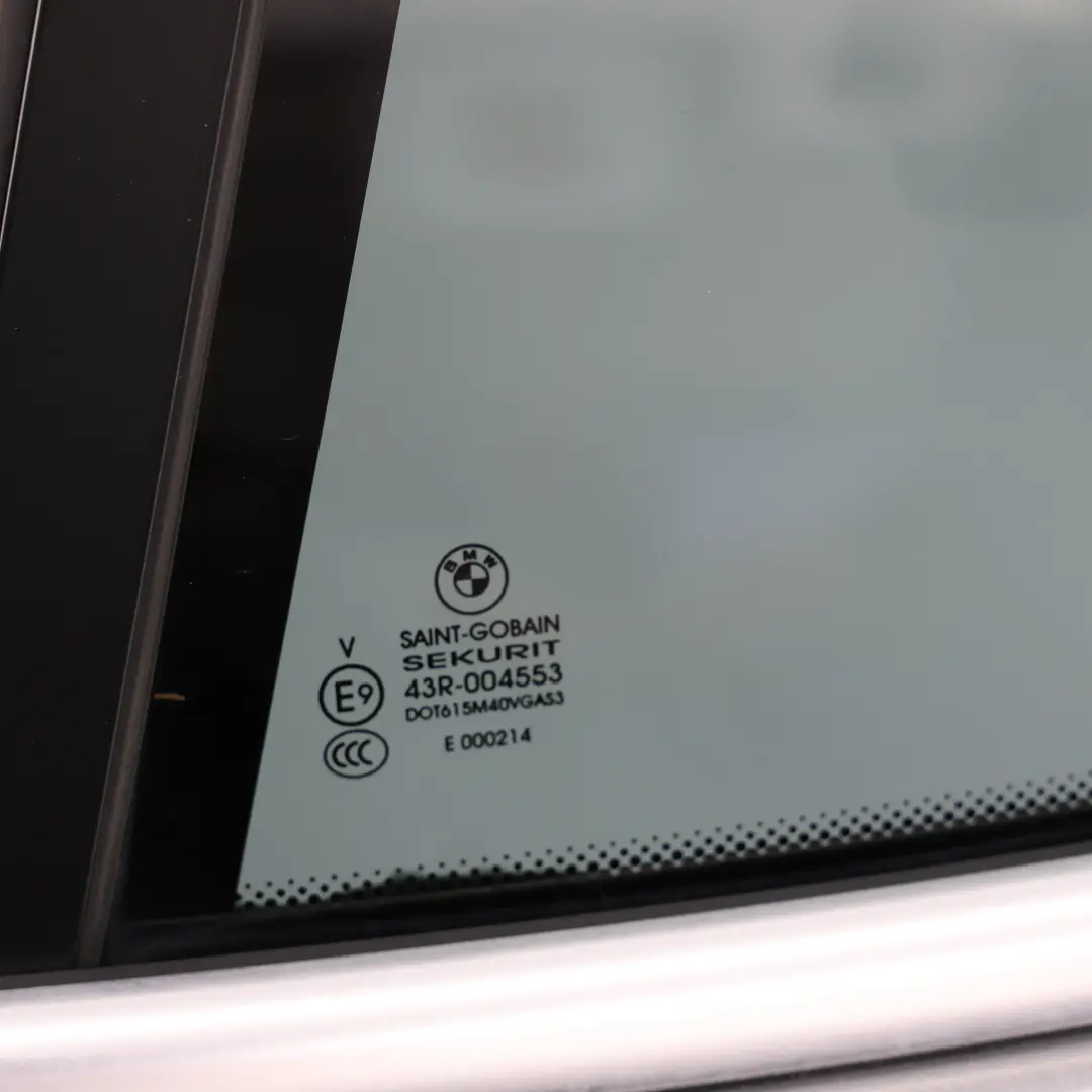 Porta posteriore sinistra Spacegrau Metallic Grigio- A52 per BMW X3 F25 con numero di parte 7238695 BMW X3 F25 Porta posteriore sinistra Spacegrau Metallic Grigio- A52 - SKU 7238695-SCG - Numero di parte 7238695