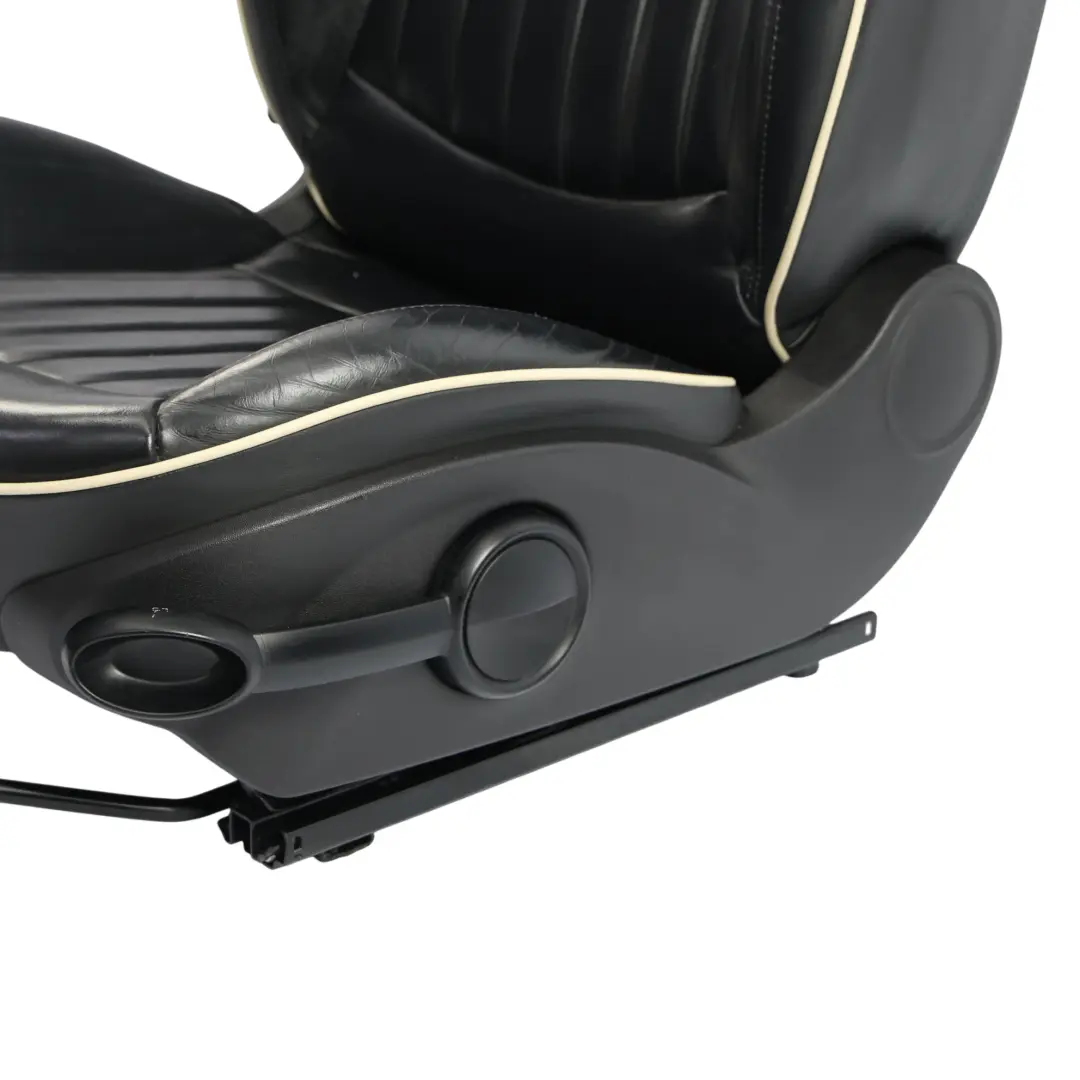 Fotel Przedni Grzany Sport Skóra Czarny Lewy do Mini Cooper One R55 R56 o numerze 7270233 Mini Cooper One R55 R56 Fotel Przedni Grzany Sport Skóra Czarny Lewy - SKU 7270233 - Numer Części 7270233