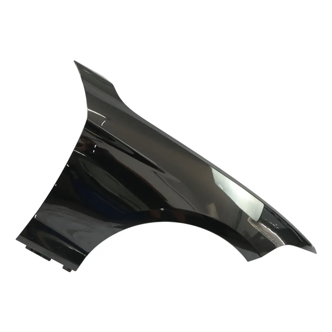 Panel Lateral Delantero Derecho Guardabarros Black Sapphire - 475 para BMW F20 F22 con número de pieza 7284646 BMW F20 F22 Panel Lateral Delantero Derecho Guardabarros Black Sapphire - 475 - SKU 7284646-BS2 - Número de pieza 7284646
