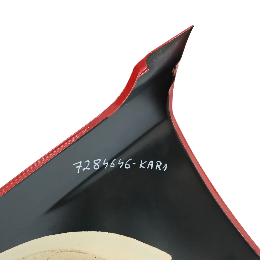 Błotnik Prawy Przedni Karmesinrot Czerwony - A61 do BMW F20 F22 o numerze 7284646 BMW F20 F22 Błotnik Prawy Przedni Karmesinrot Czerwony - A61 - SKU 7284646-KAR1 - Numer Części 7284646