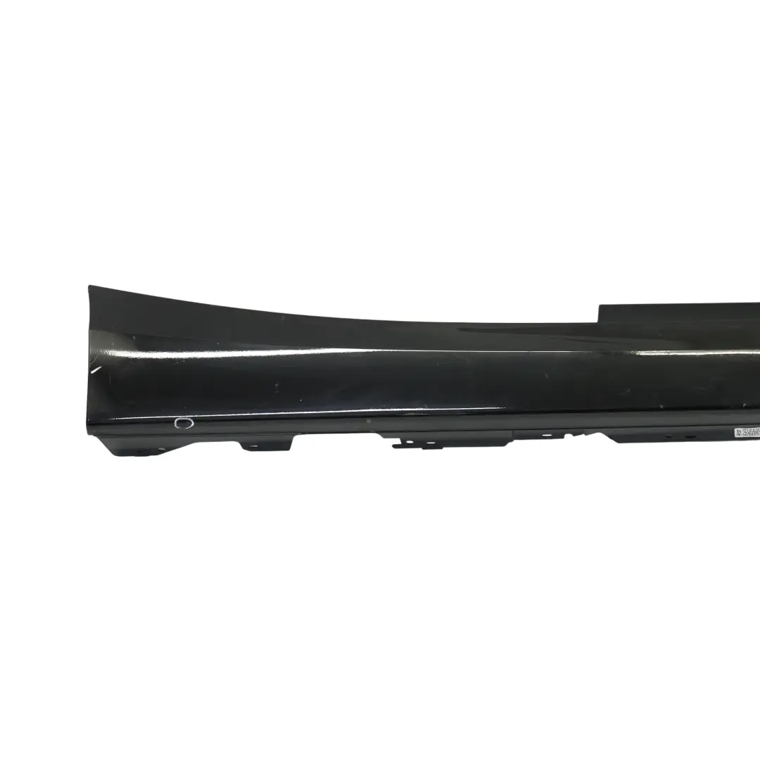 Sill Strip Faldón Lateral Derecho Schwarz 2 Negro - 668 para BMW F21 F22 F23 con número de pieza 7293544 BMW F21 F22 F23 Sill Strip Faldón Lateral Derecho Schwarz 2 Negro - 668 - SKU 7293544-SCH - Número de pieza 7293544